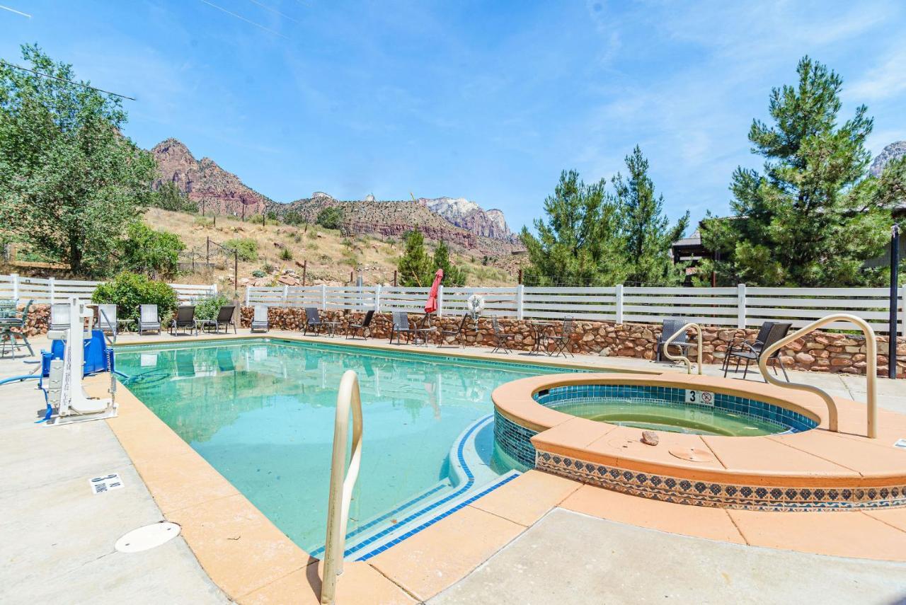 Pioneer Lodge Zion National Park-Springdale Buitenkant foto