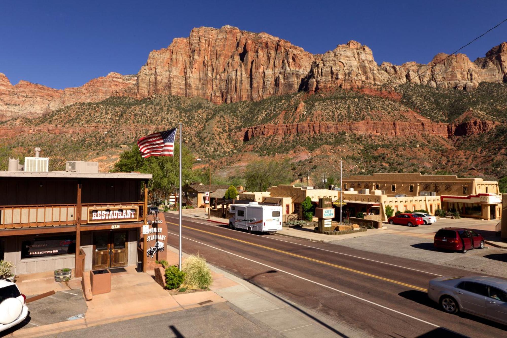 Pioneer Lodge Zion National Park-Springdale Buitenkant foto
