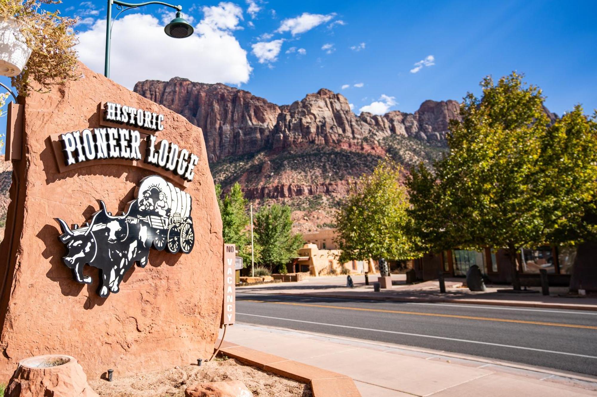 Pioneer Lodge Zion National Park-Springdale Buitenkant foto