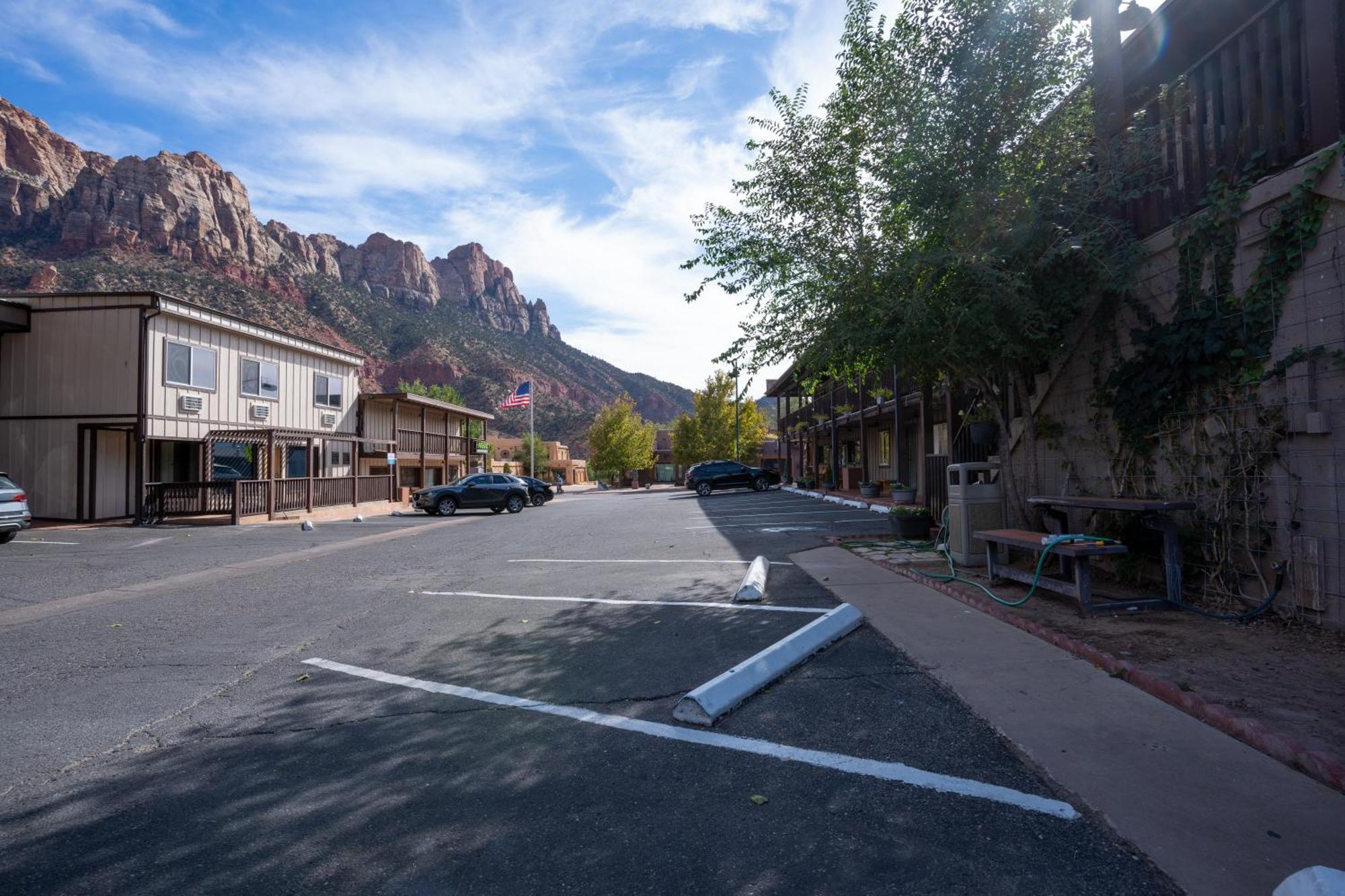 Pioneer Lodge Zion National Park-Springdale Buitenkant foto